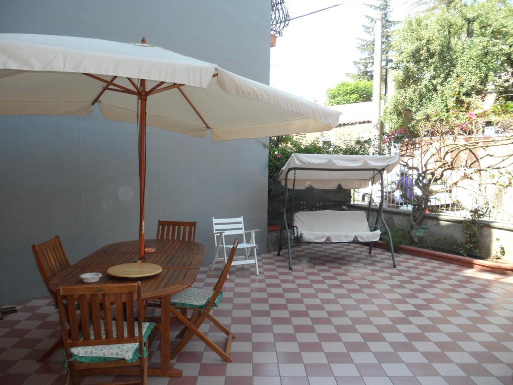 Il B&B Maison Graziella Viagrande Exteriör bild