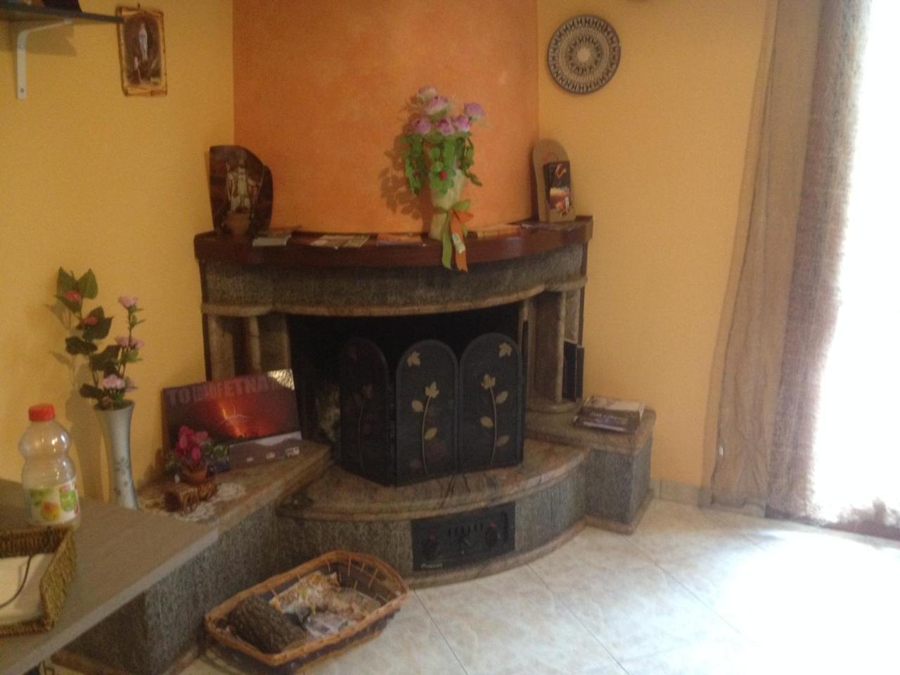 Il B&B Maison Graziella Viagrande Exteriör bild